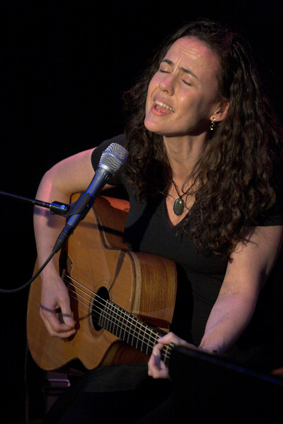 Photo by Bunty Burgin, Iron Horse Music Hall, April 2007